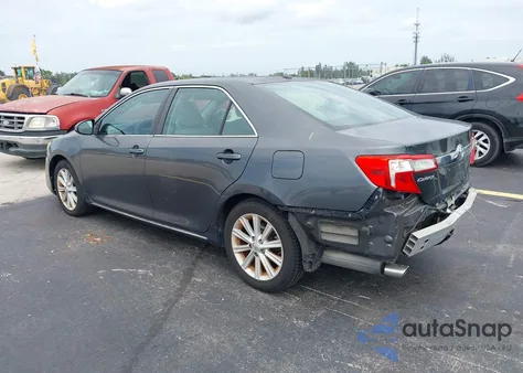 2014 Toyota Camry Xle V6 z USA, uszkodzony, nr VIN 4T1BK1FK8EU541925